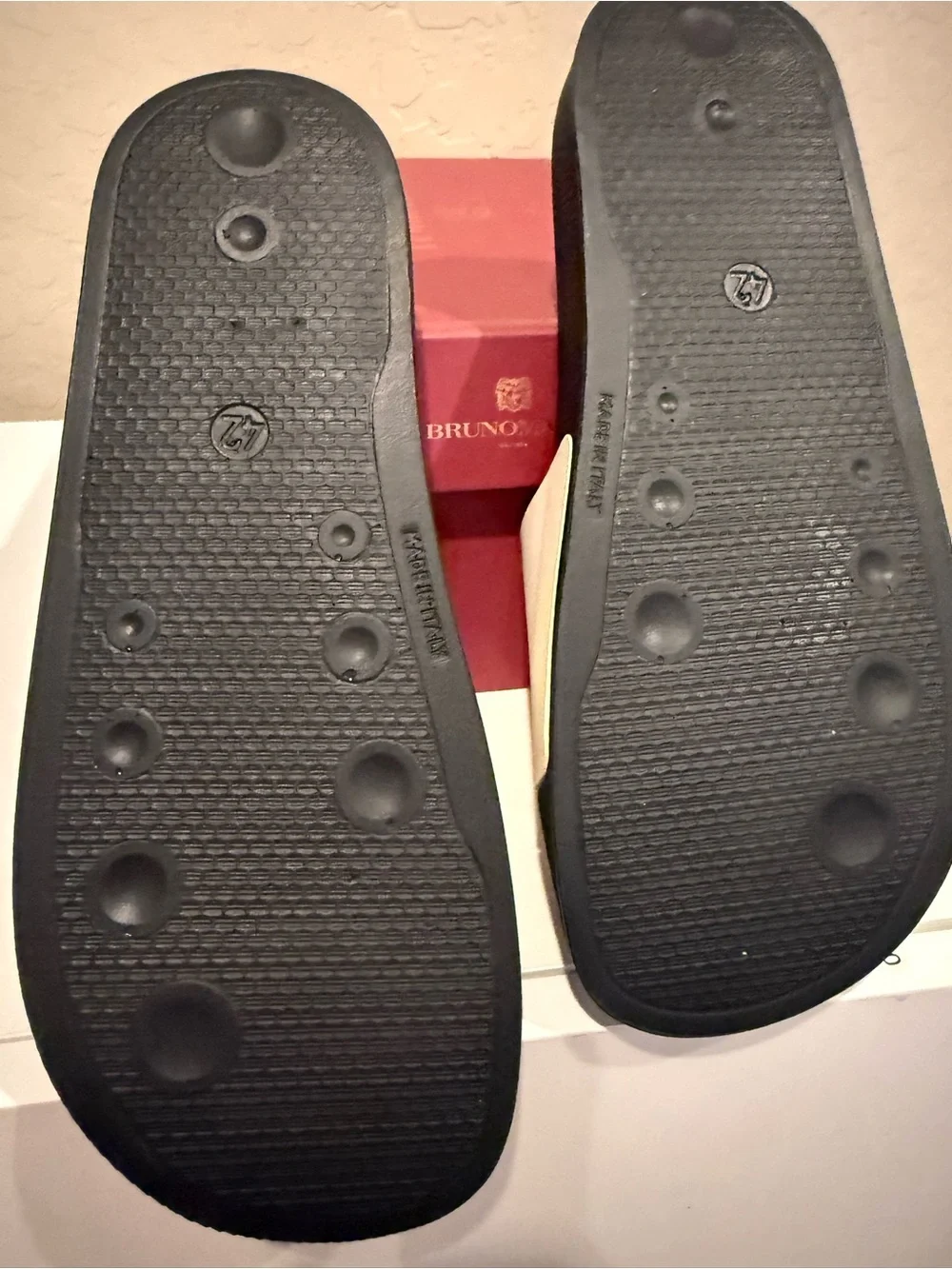 Bruno Magli Men's Messe Lion Head Slide Sandal mens size 9 NWT